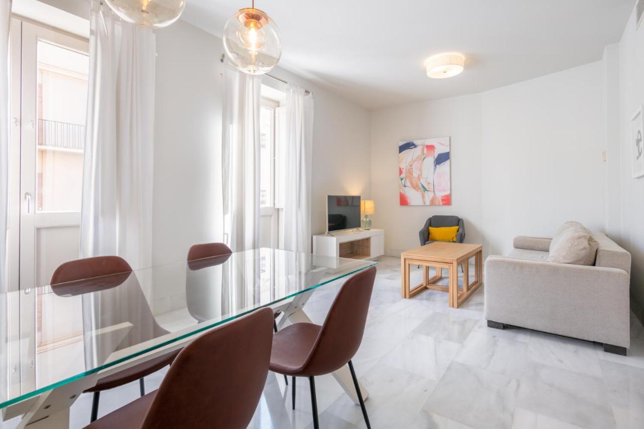 Pinar Vip Class Malaga C/Alcazabilla المظهر الخارجي الصورة